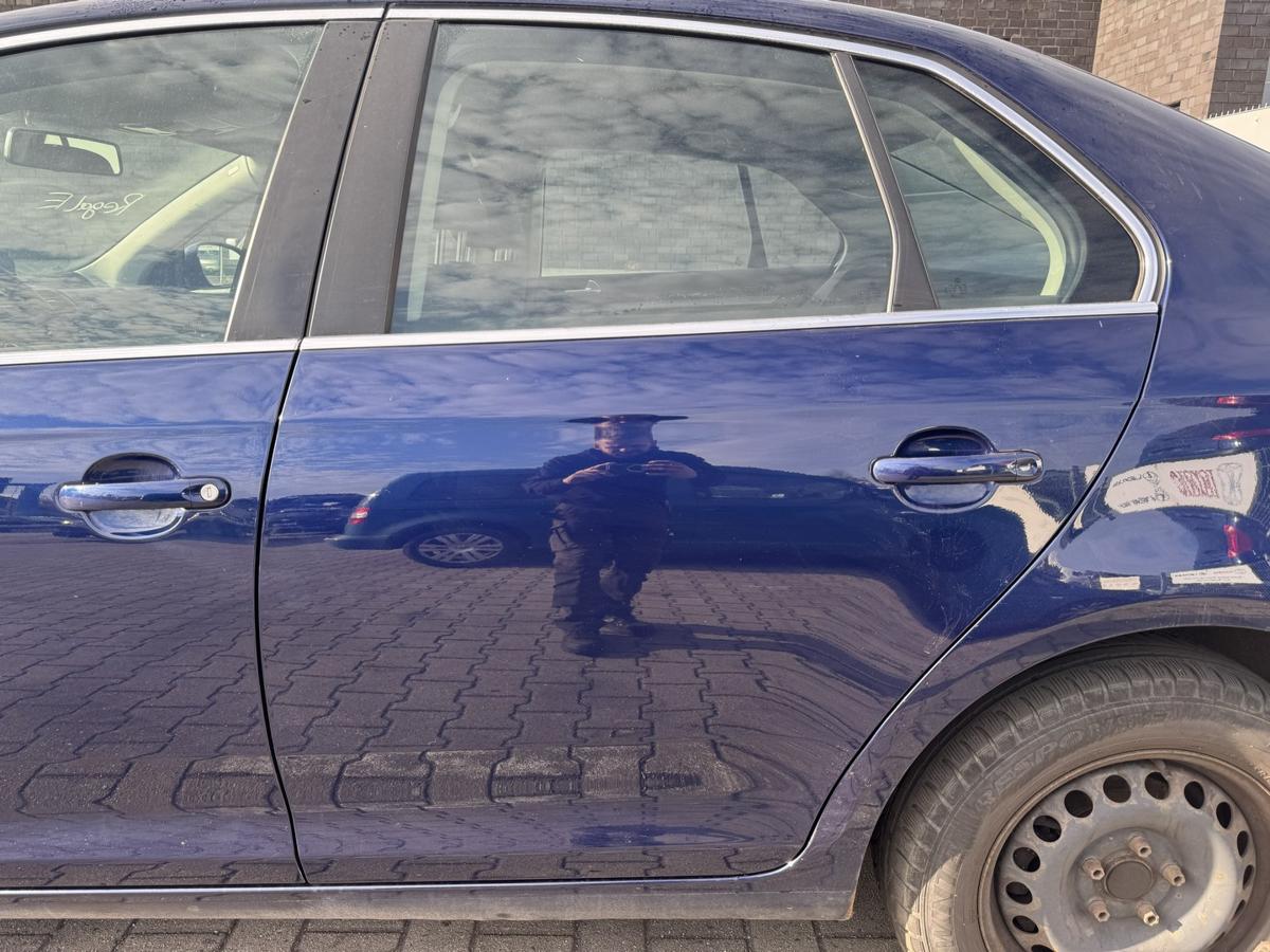 VW Jetta 1K2 original T&uuml;r hinten links LD5Q Shadow Blue Rohbau Bj.2009